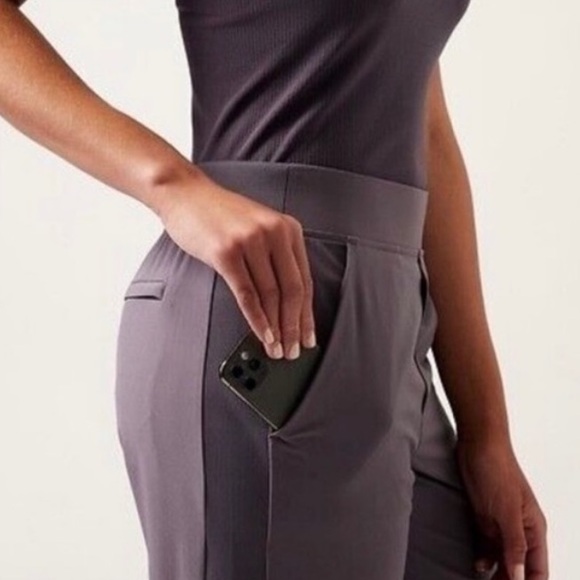 Athleta Brooklyn Straight Ankle Pant in Dusk Violet Size 4 - Picture 4 of 14